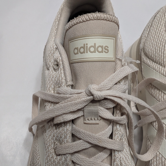 Adidas Beige Running Shoes Women's Size7.5 NWT - Picture 4 of 7